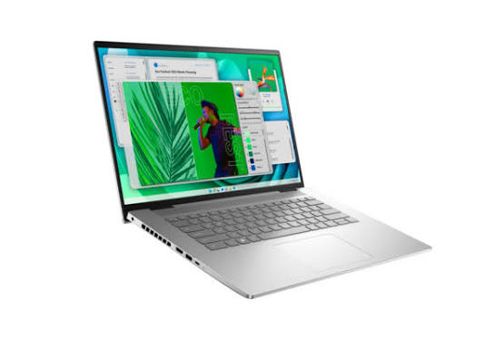 Dell Inspiron 16 Plus 7630 angle 2