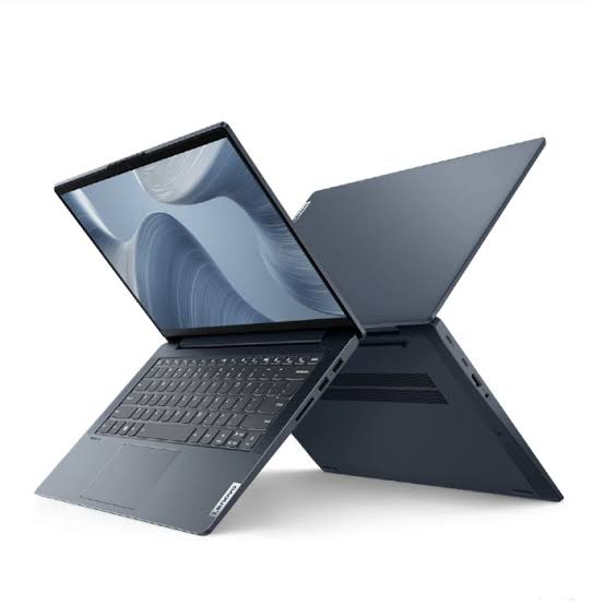 Lenovo IdeaPad Slim 5 14IMH9 angle 4